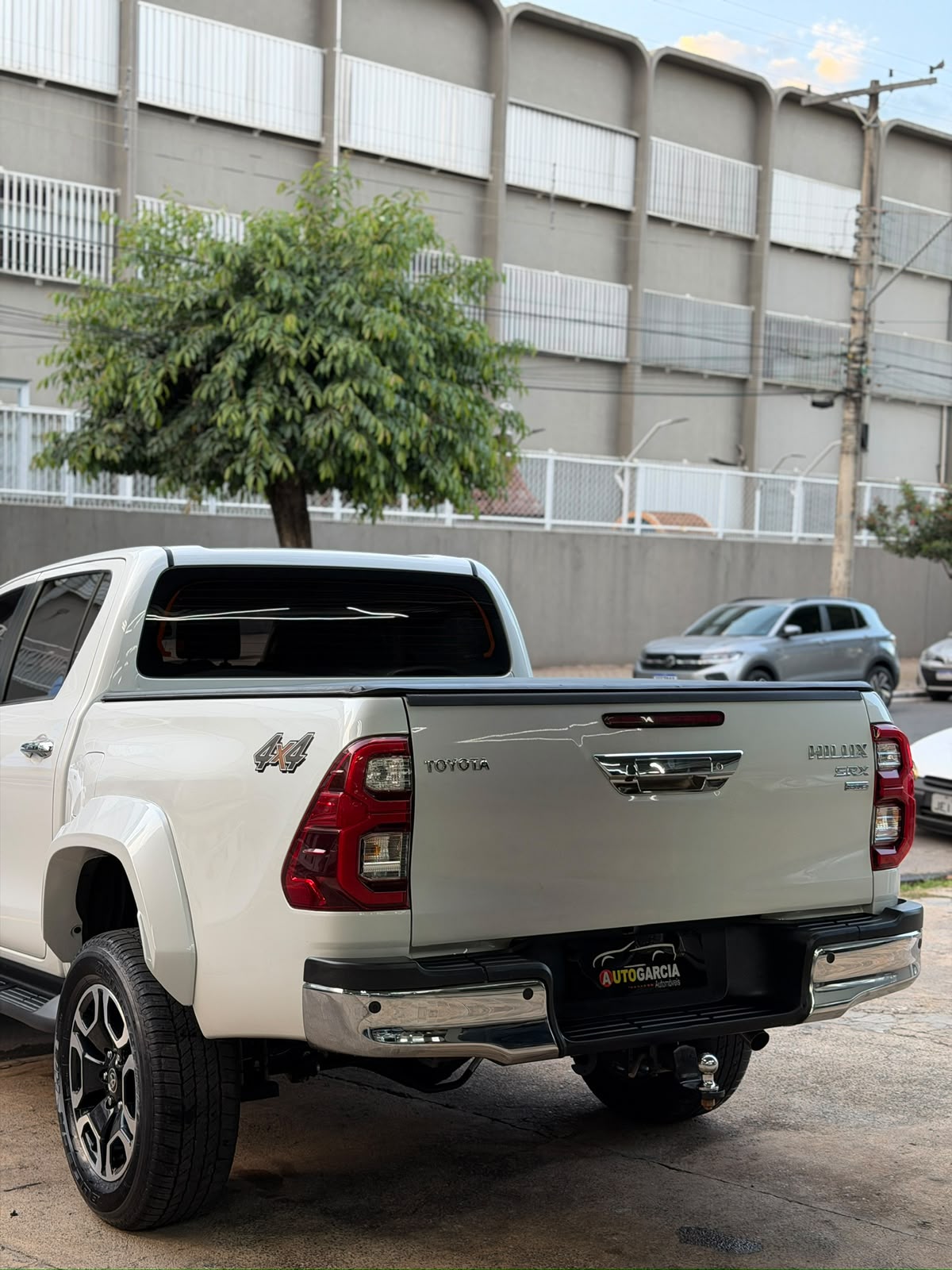TOYOTA HILLUX 2024 - Foto 12