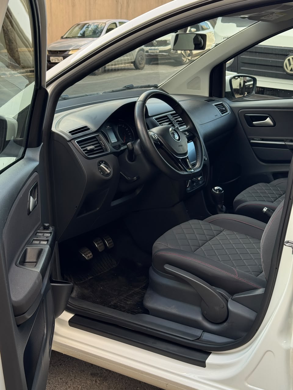 VOLKSWAGEN FOX 2017 - Foto 5