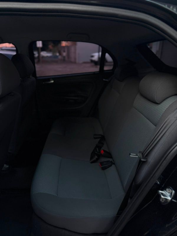 VOLKSWAGEN GOL 2010 - Foto 2