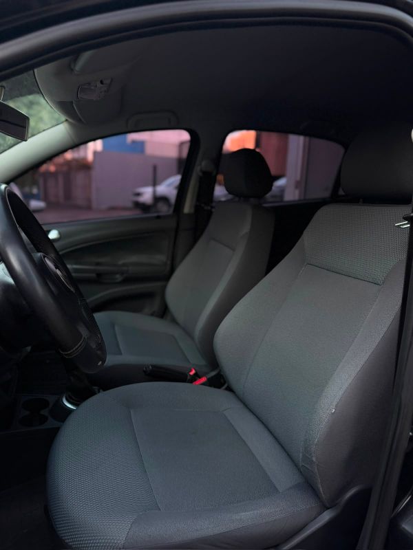 VOLKSWAGEN GOL 2010 - Foto 3