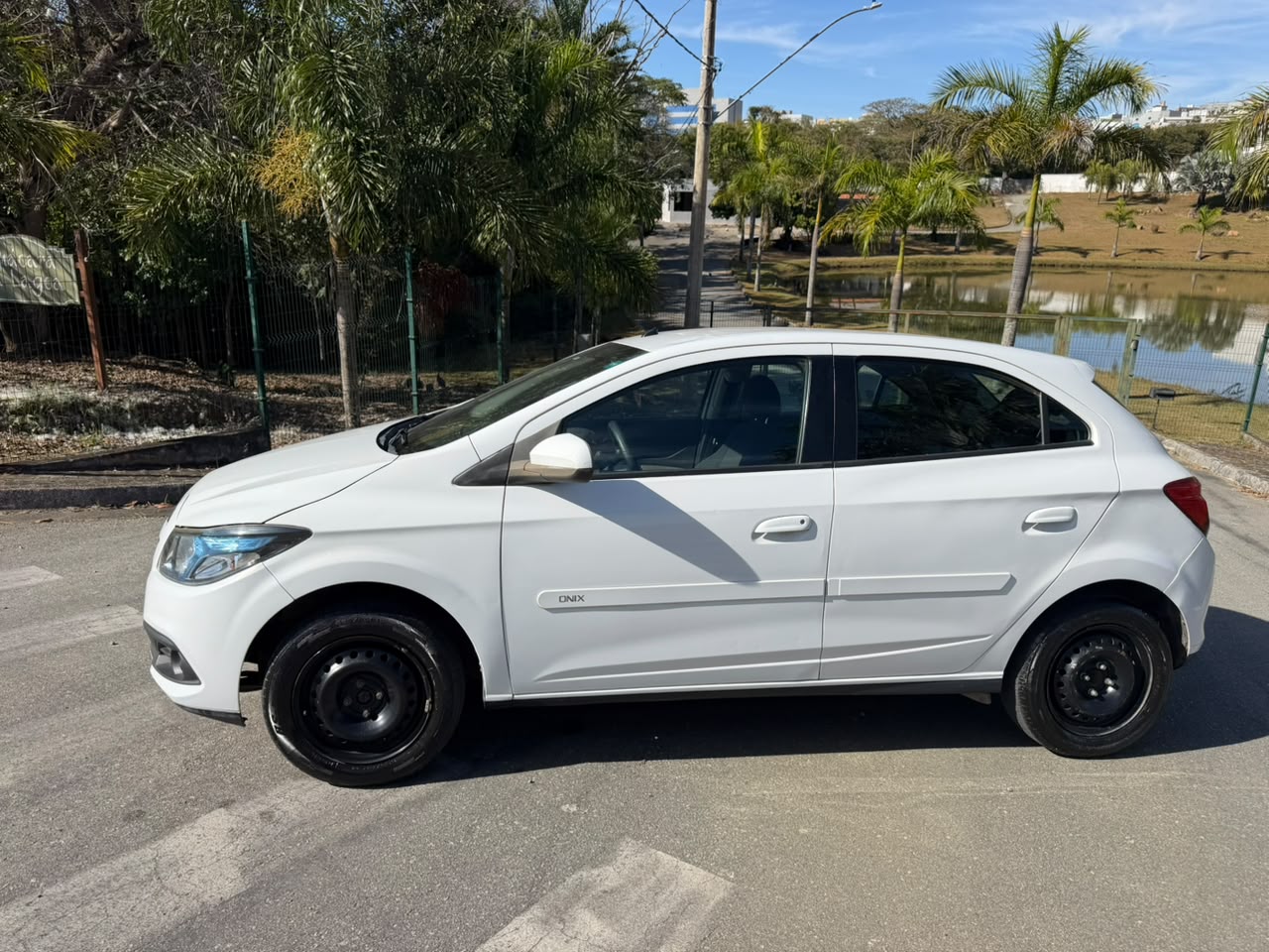 CHEVROLET ONIX LT - foto 2