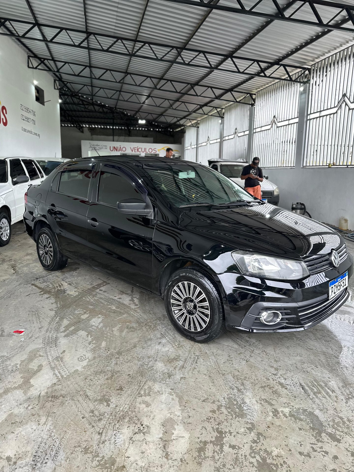 VW VOYAGE 1.6 MSI 2018 - Foto 1