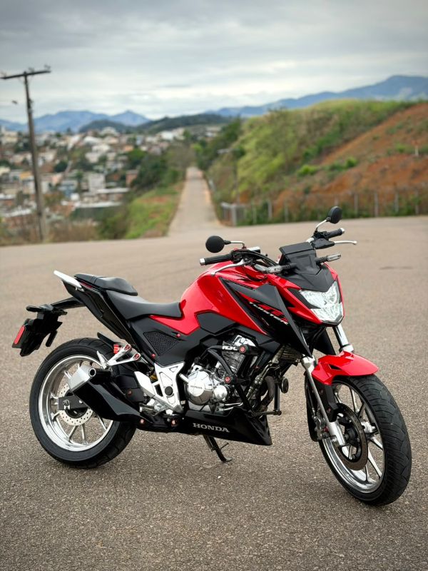HONDA CB TWISTER 300 2024 - Foto 1