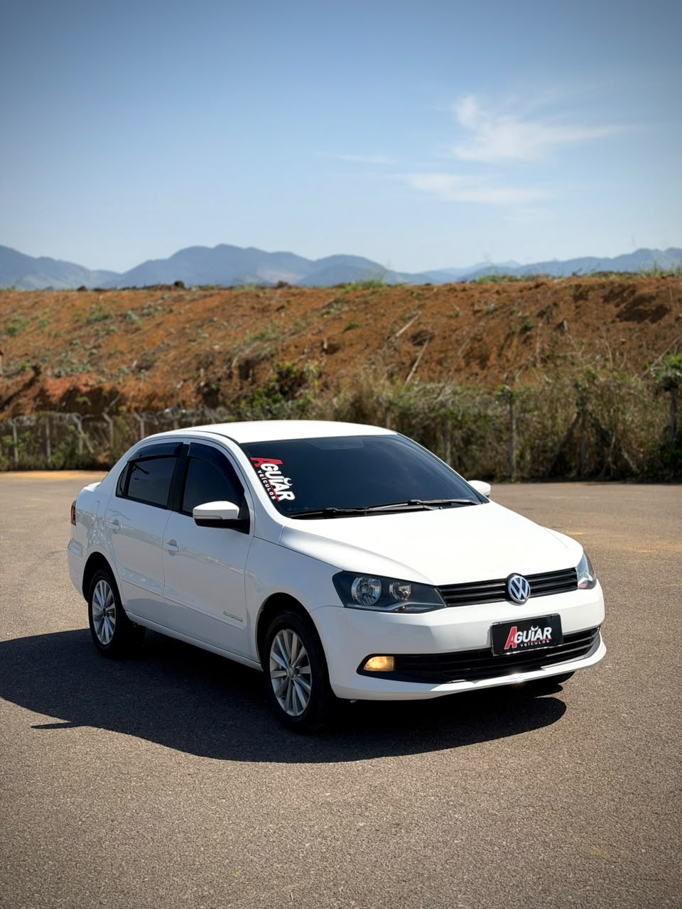 Volkswagen VOYAGE 1.6 2015 - foto 2