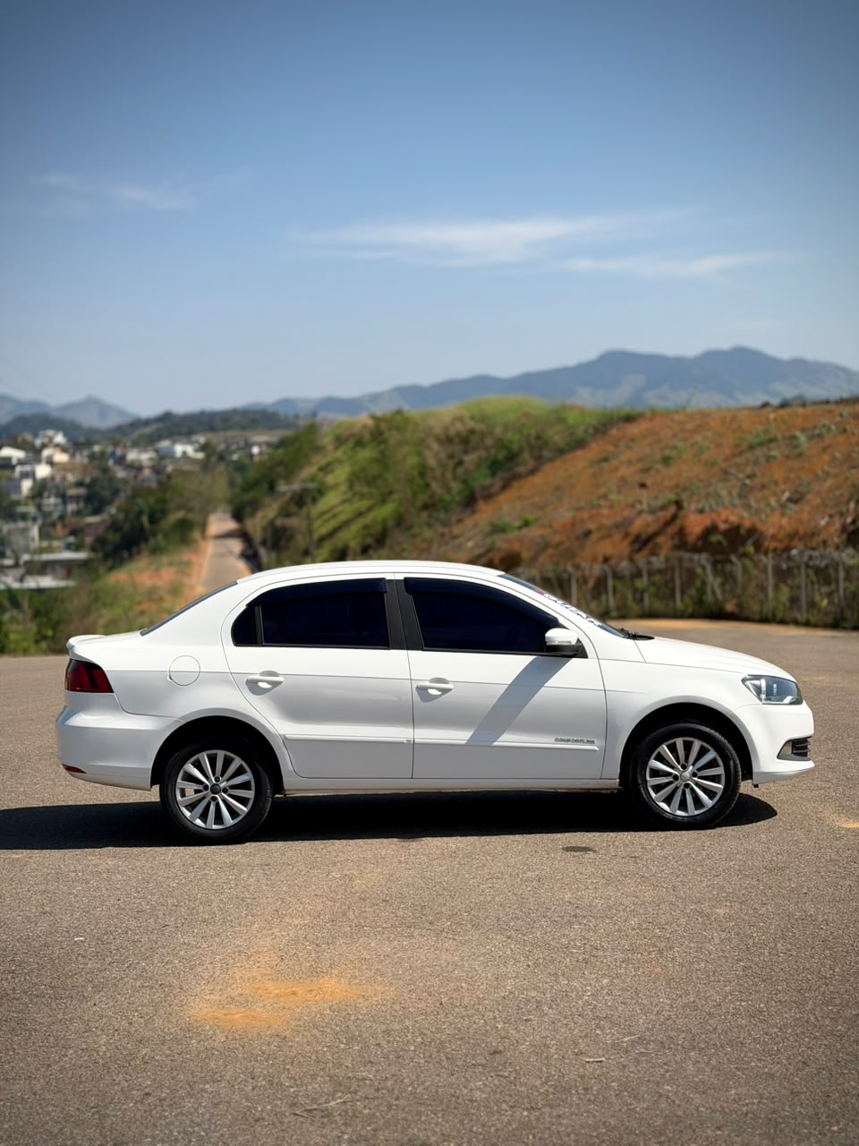 Volkswagen VOYAGE 1.6 2015 - foto 4