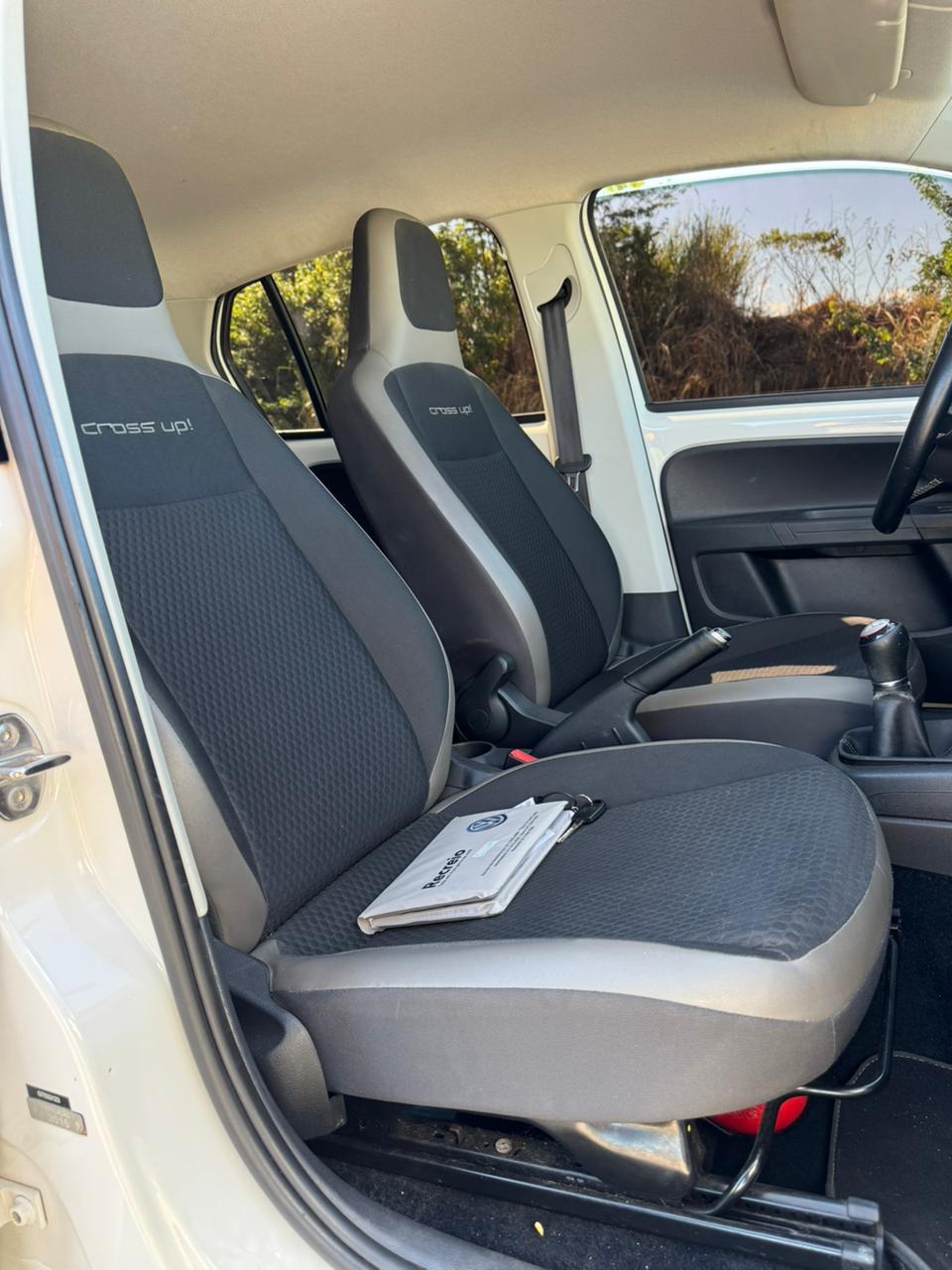 Volkswagen CROSS UP!TSI 1.0 2017 - foto 7