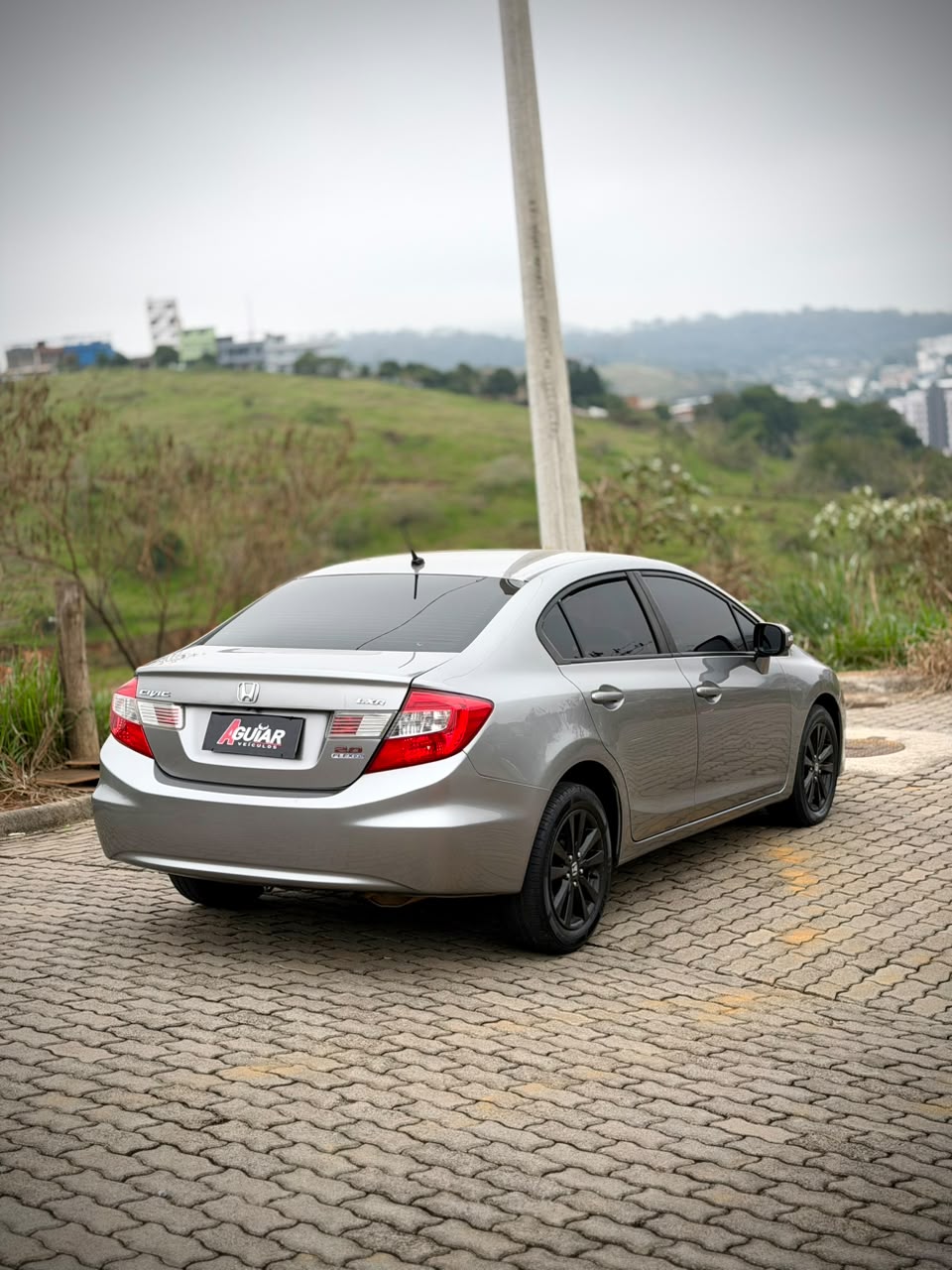 Honda CIVIC LXR 2014 - foto 1