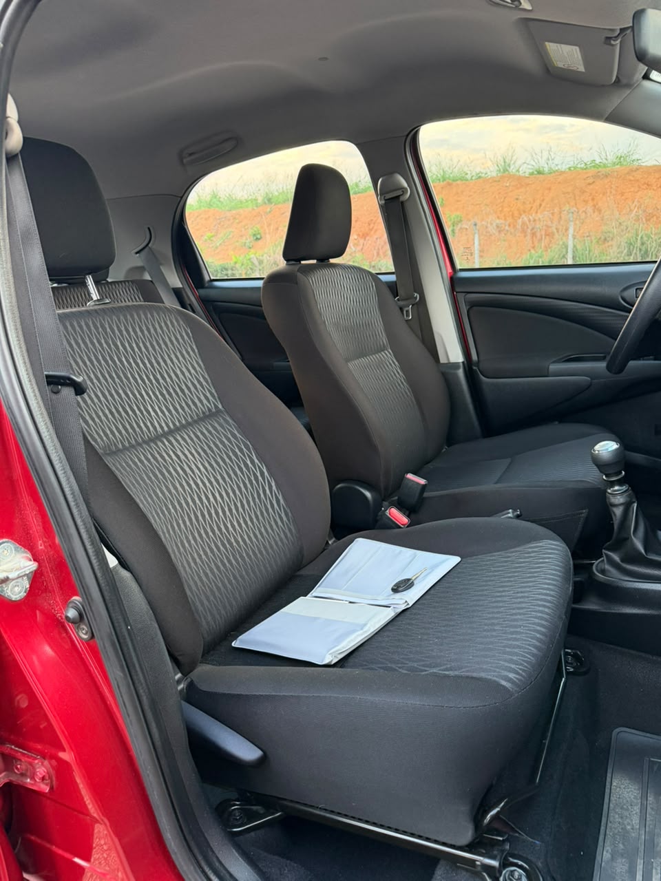 Toyota ETIOS 1.3 X 2017 - foto 2