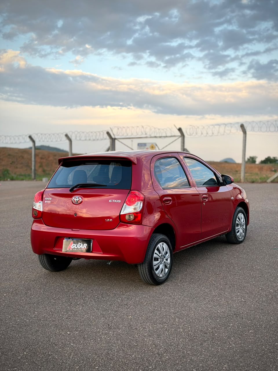 Toyota ETIOS 1.3 X 2017 - foto 4