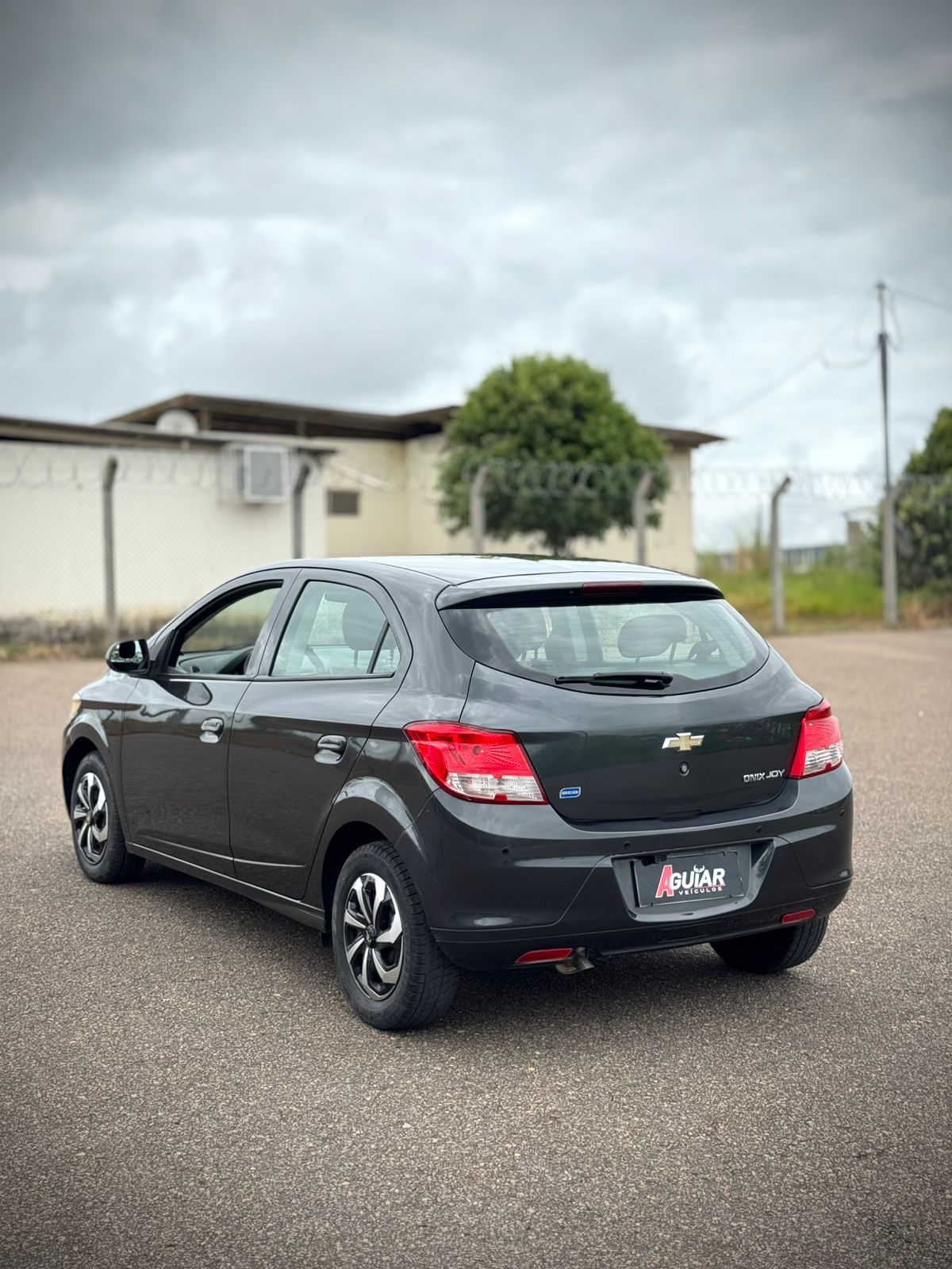 Chevrolet ONIX JOY 2017 - foto 1