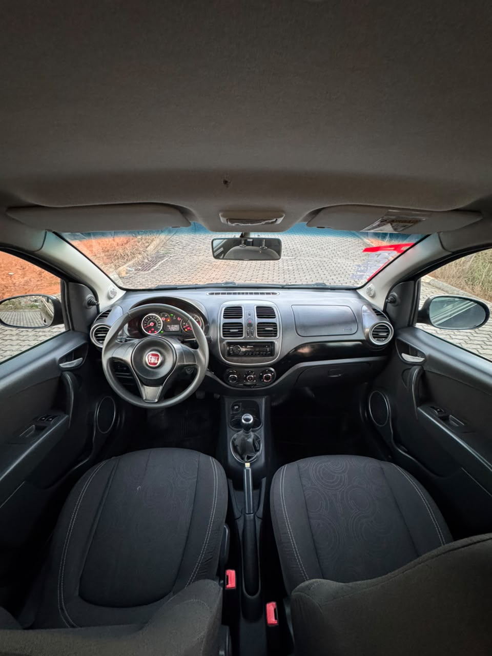 FIAT GRAND SIENA ATRACTIVE 1.4 2018 - foto 2