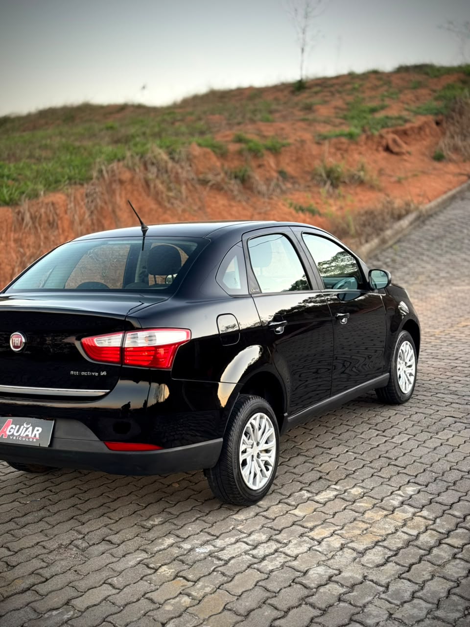 FIAT GRAND SIENA ATRACTIVE 1.4 2018 - foto 4