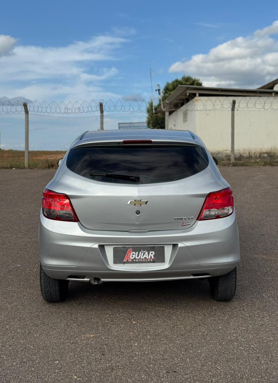 Chevrolet ONIX LT 1.0 2016 - foto 4