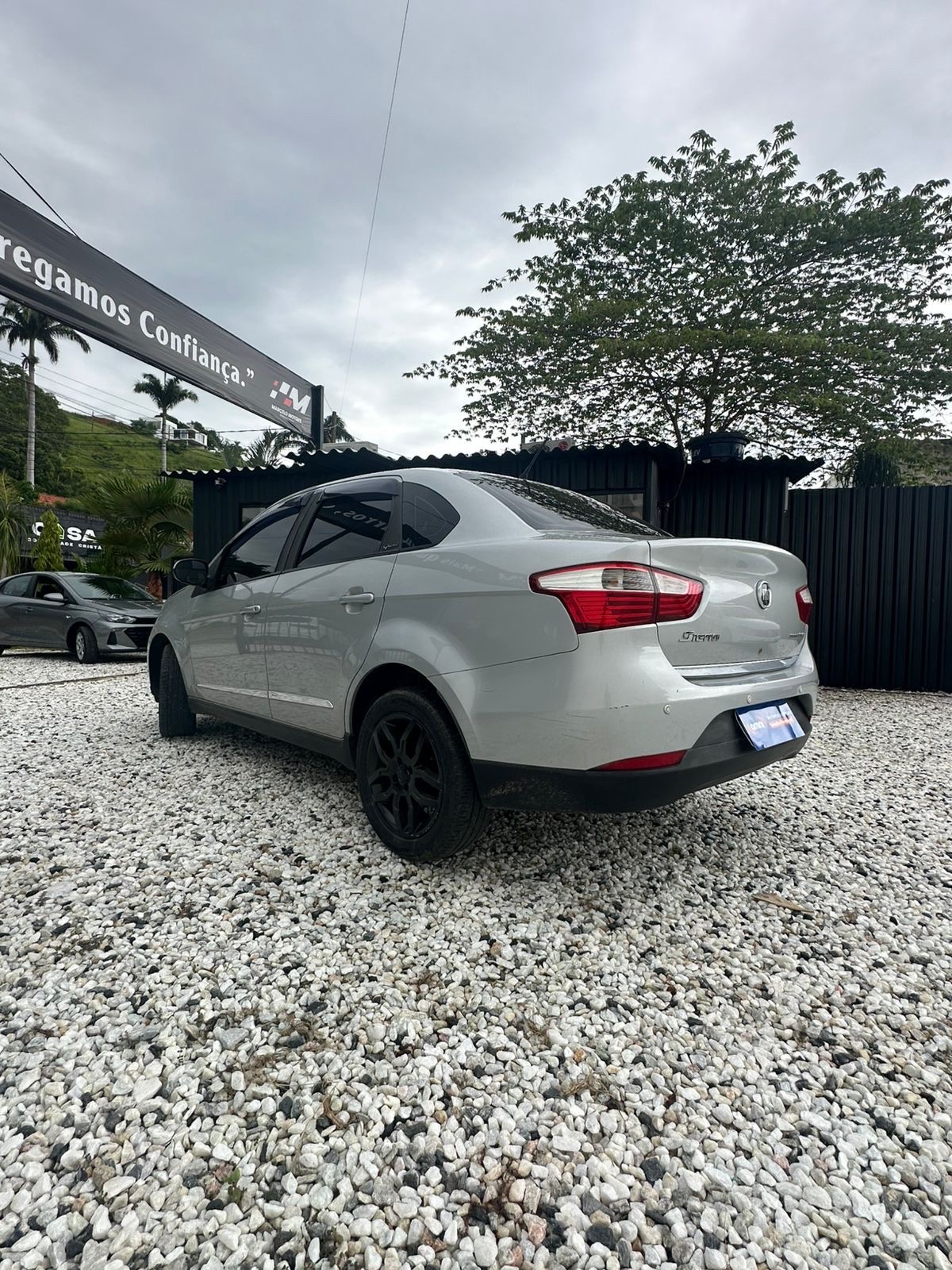 FIAT SIENNA ESSENCE 1.6 2014 - Foto 4