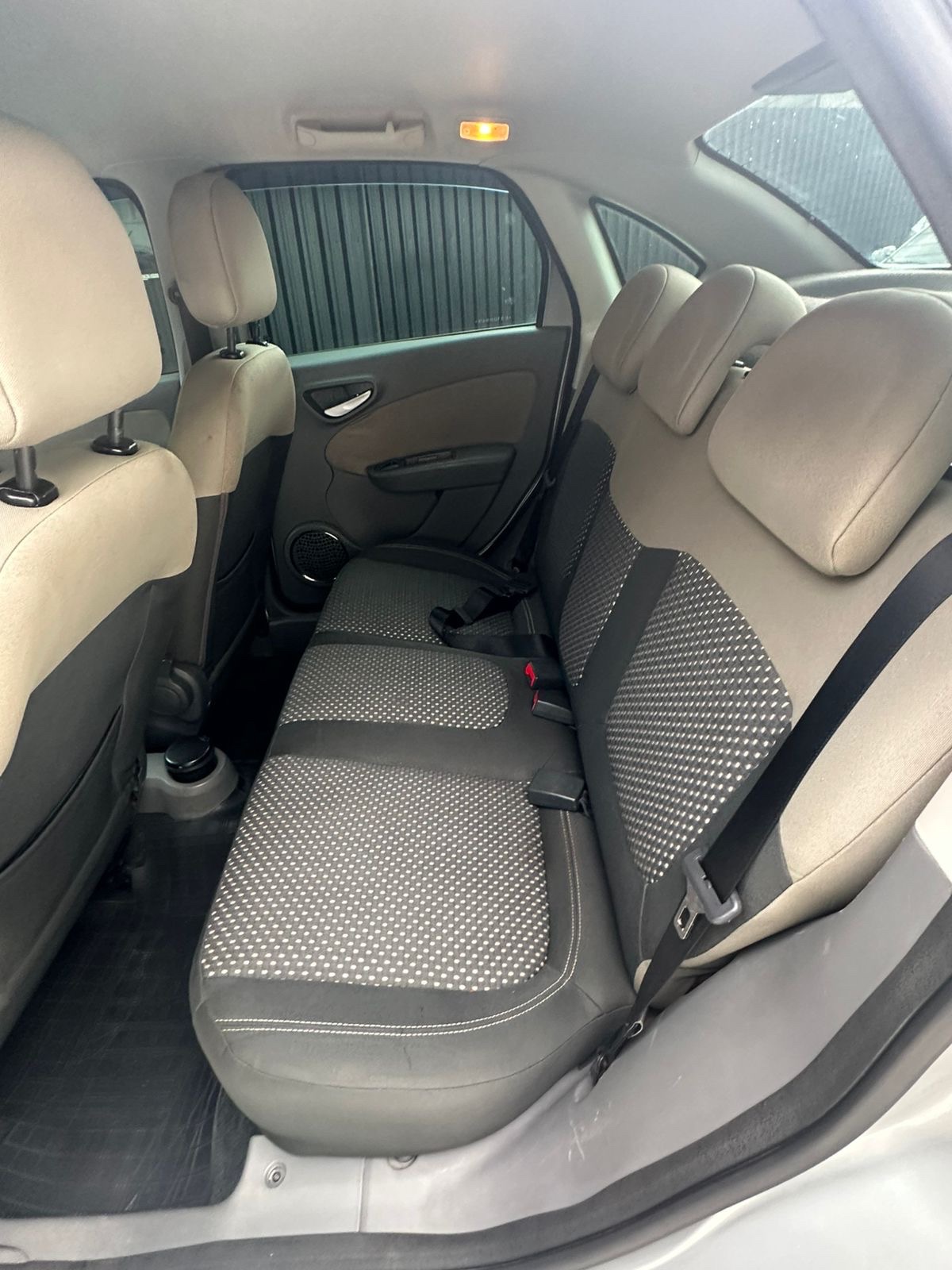 FIAT SIENNA ESSENCE 1.6 2014 - Foto 9