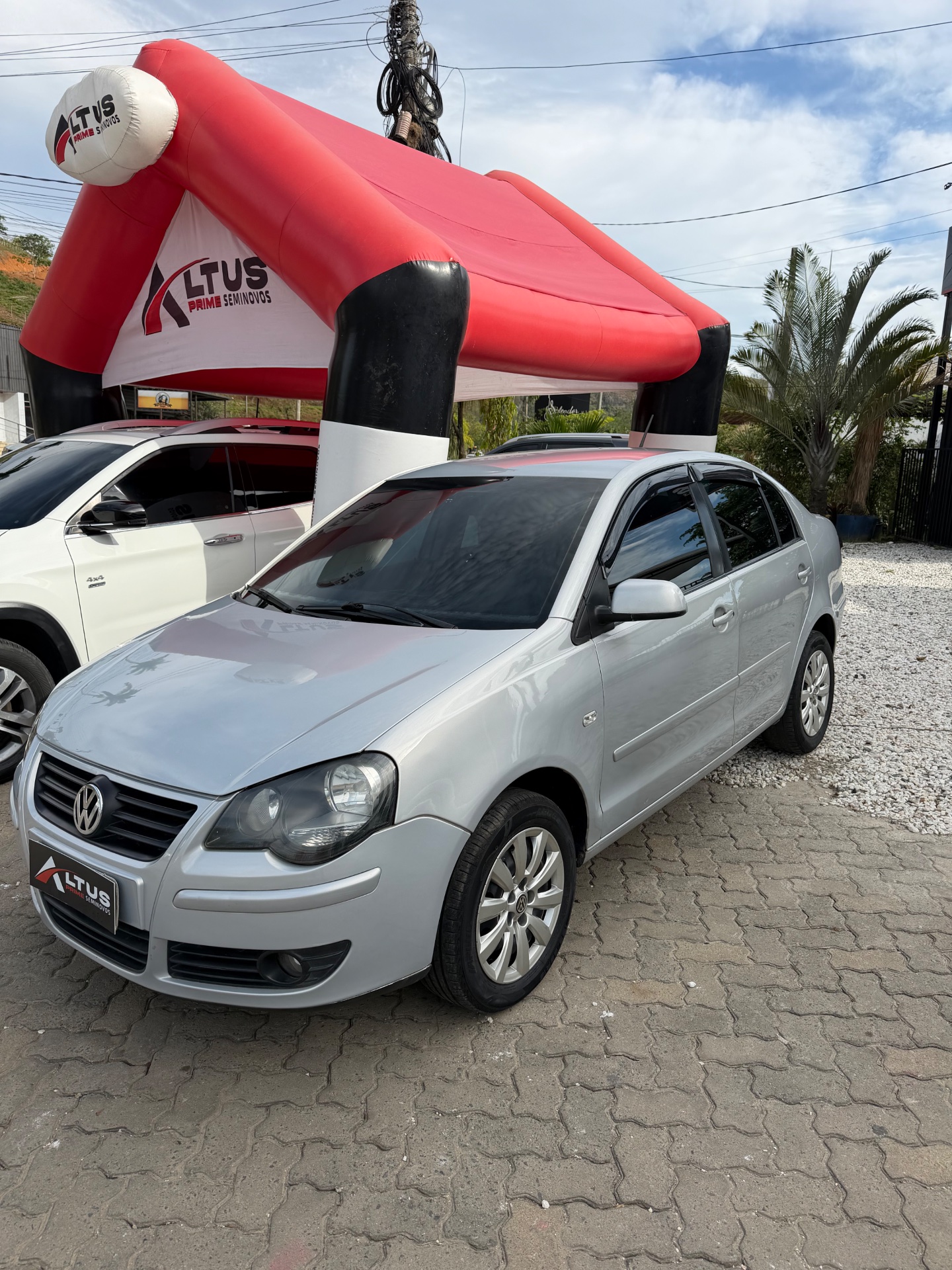 Volkswagen Polo Sedan 2009 - foto 3