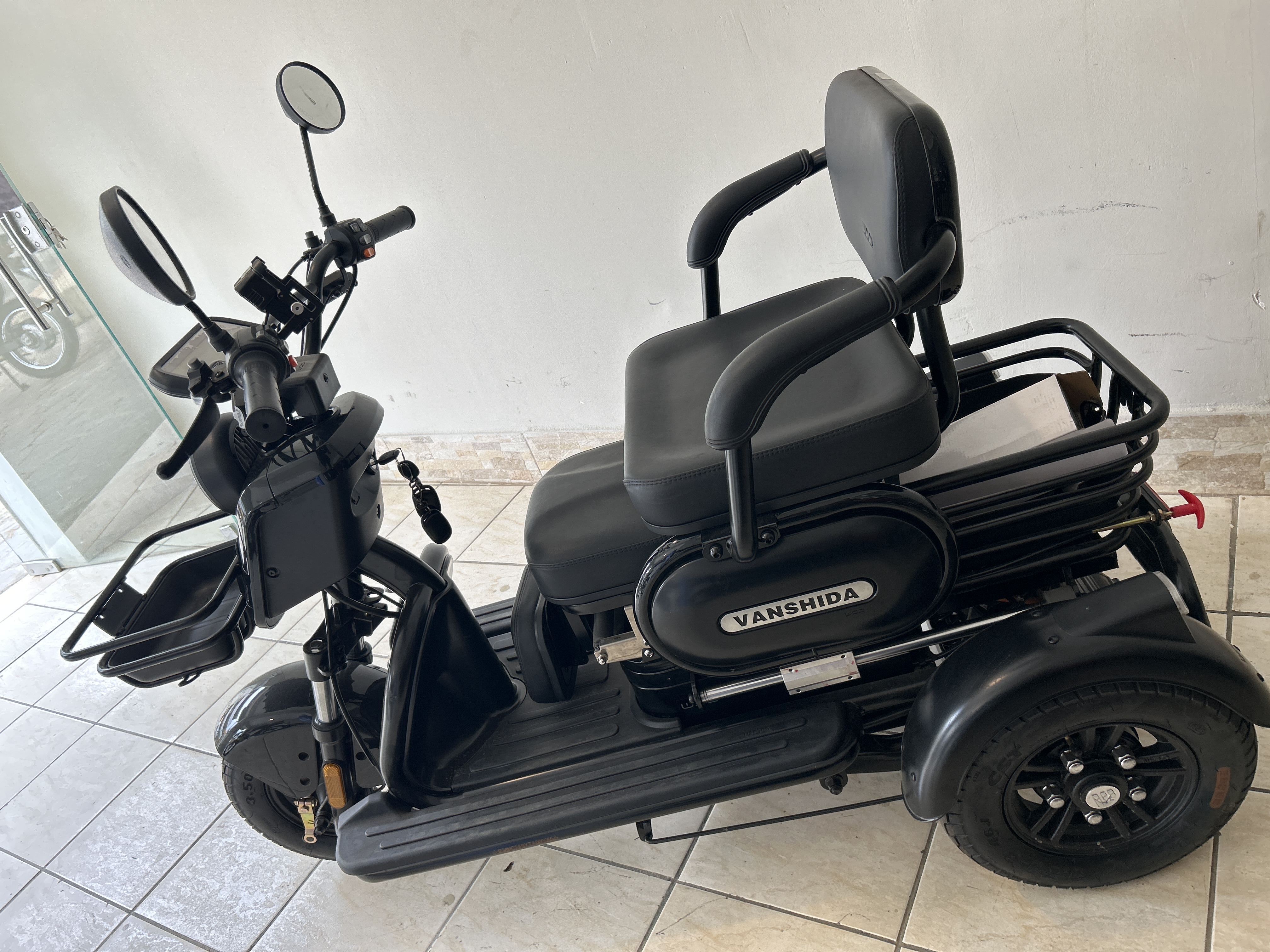 VAMSHIDA TRICICLO ELÉTRICO 2026 - Foto 1