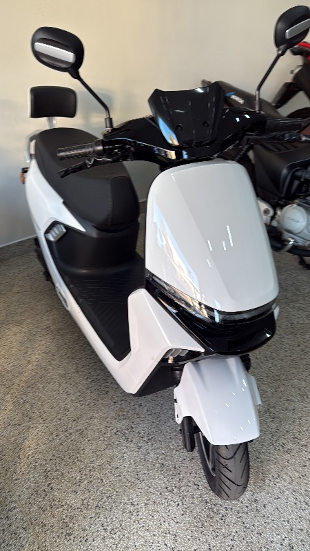 SCOOTER ELETRICA A4 2026 - Foto 1