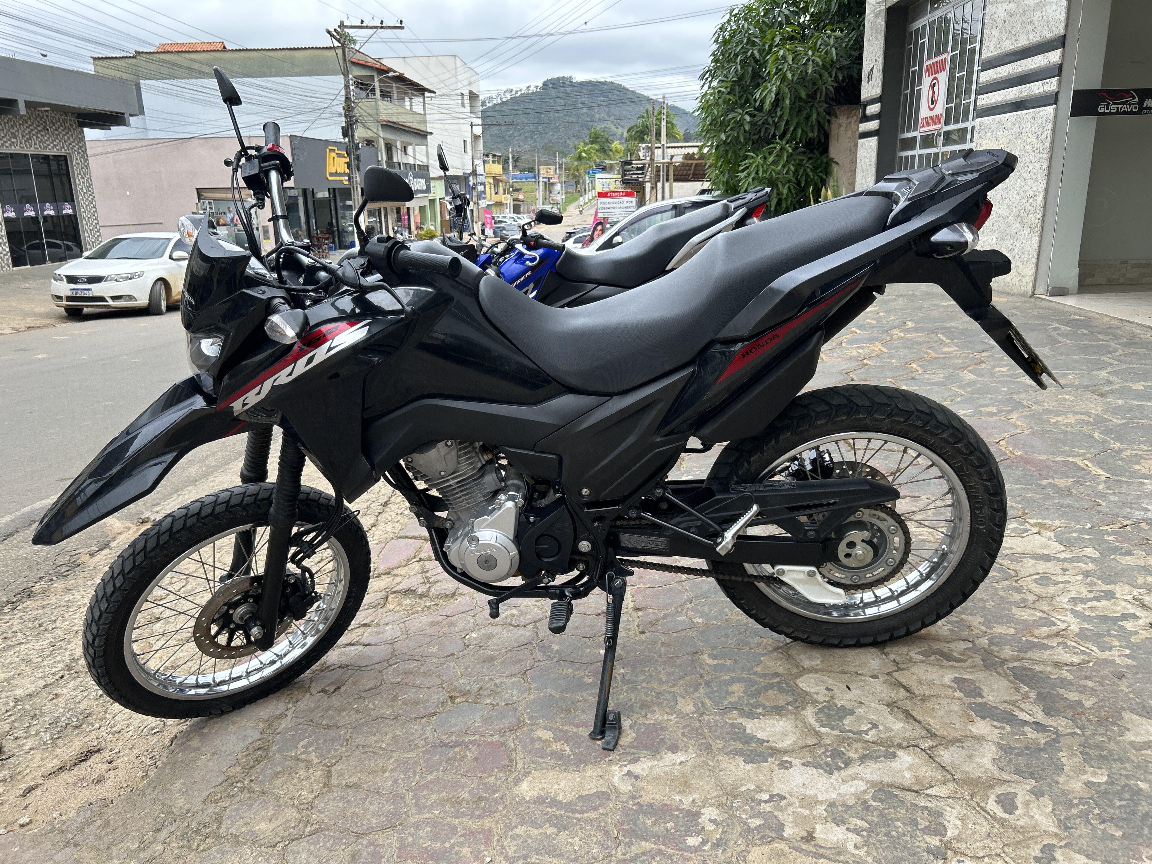 HONDA NXR BROS 2024 - Foto 1