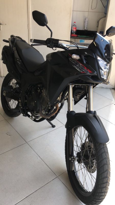 Honda XRE 300 SAHARA 2026