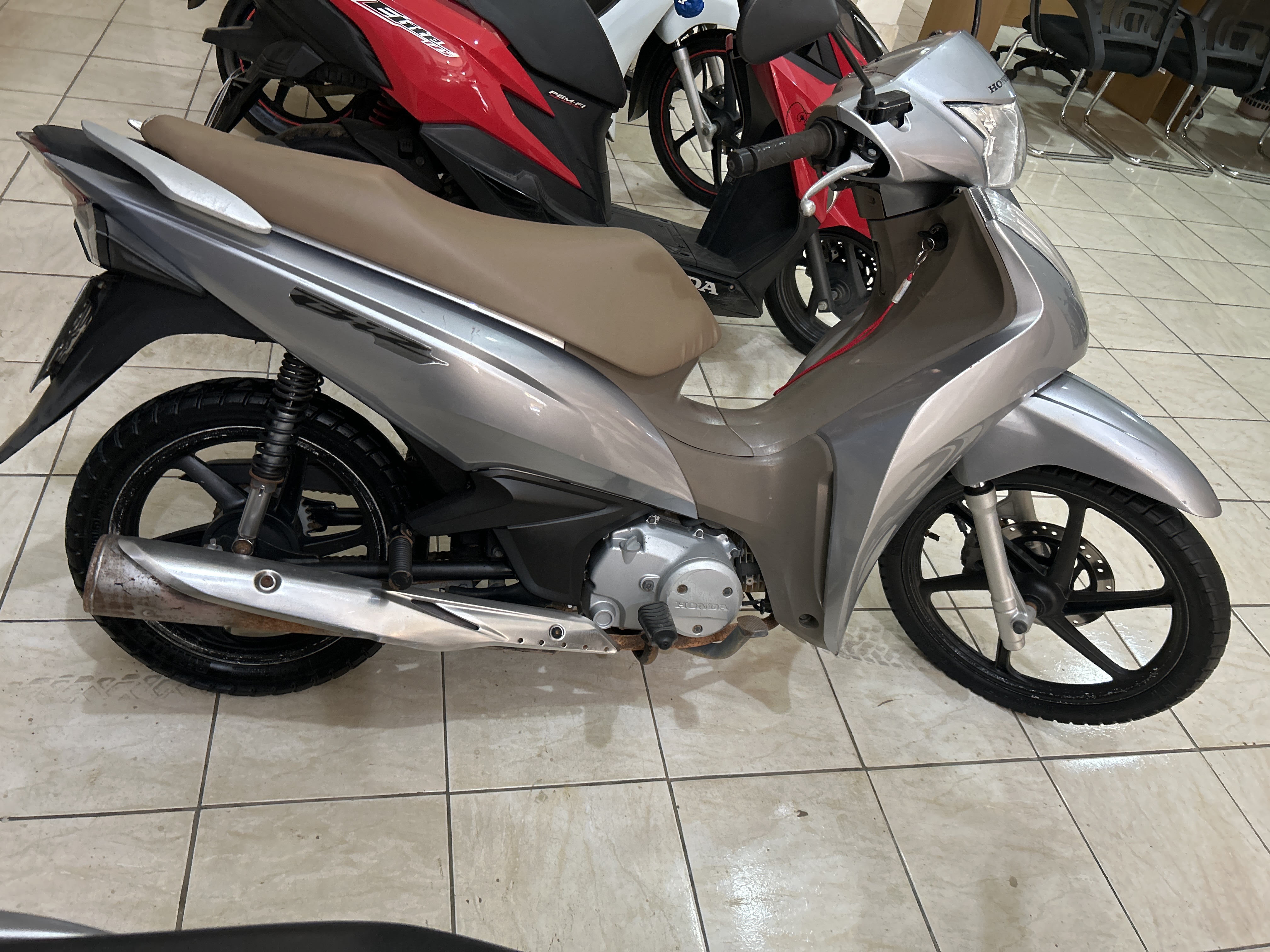 HONDA BIZ 2019 - Foto 1