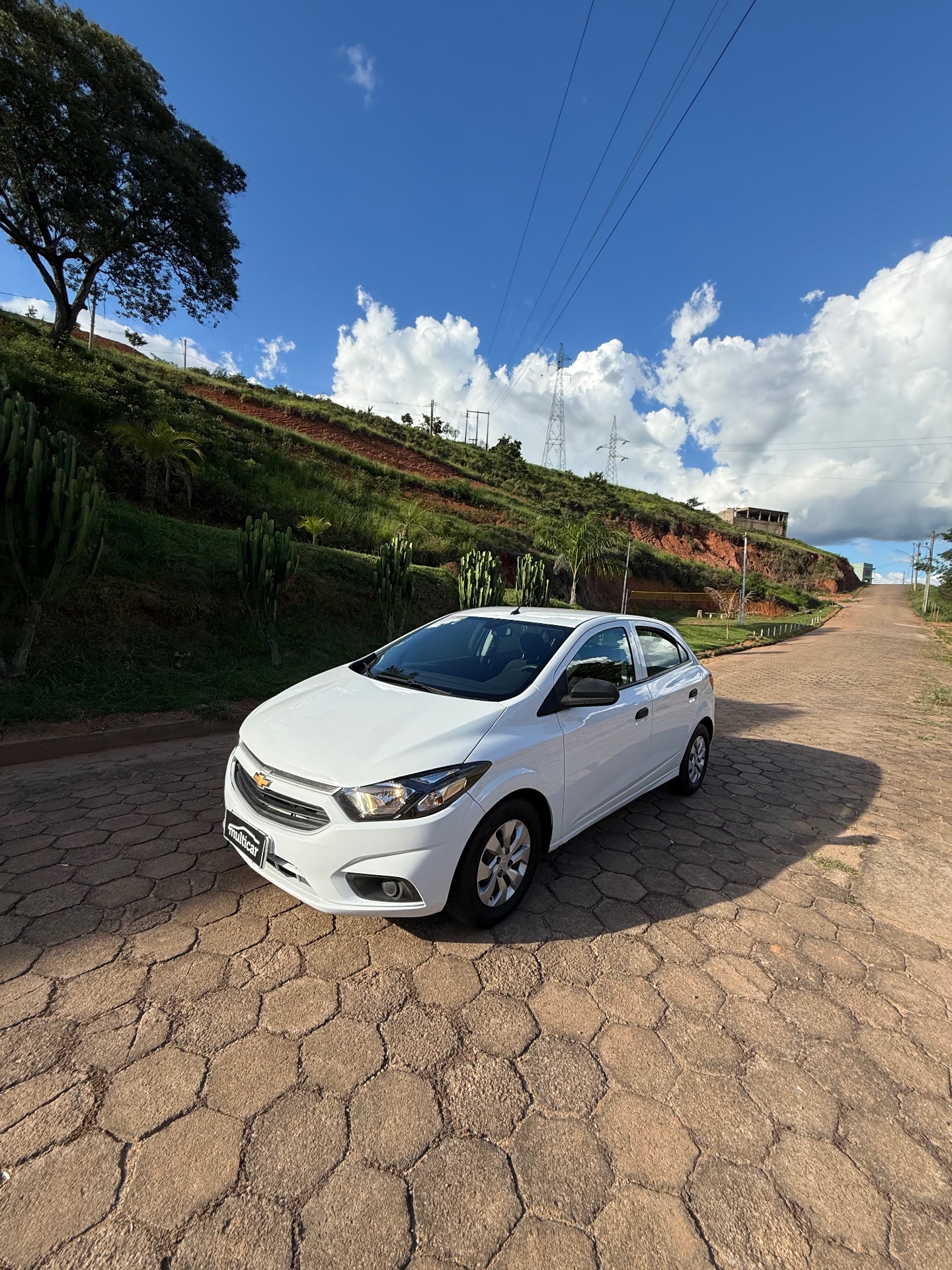 CHEVROLET ONIX JOY 2020 - Foto 1