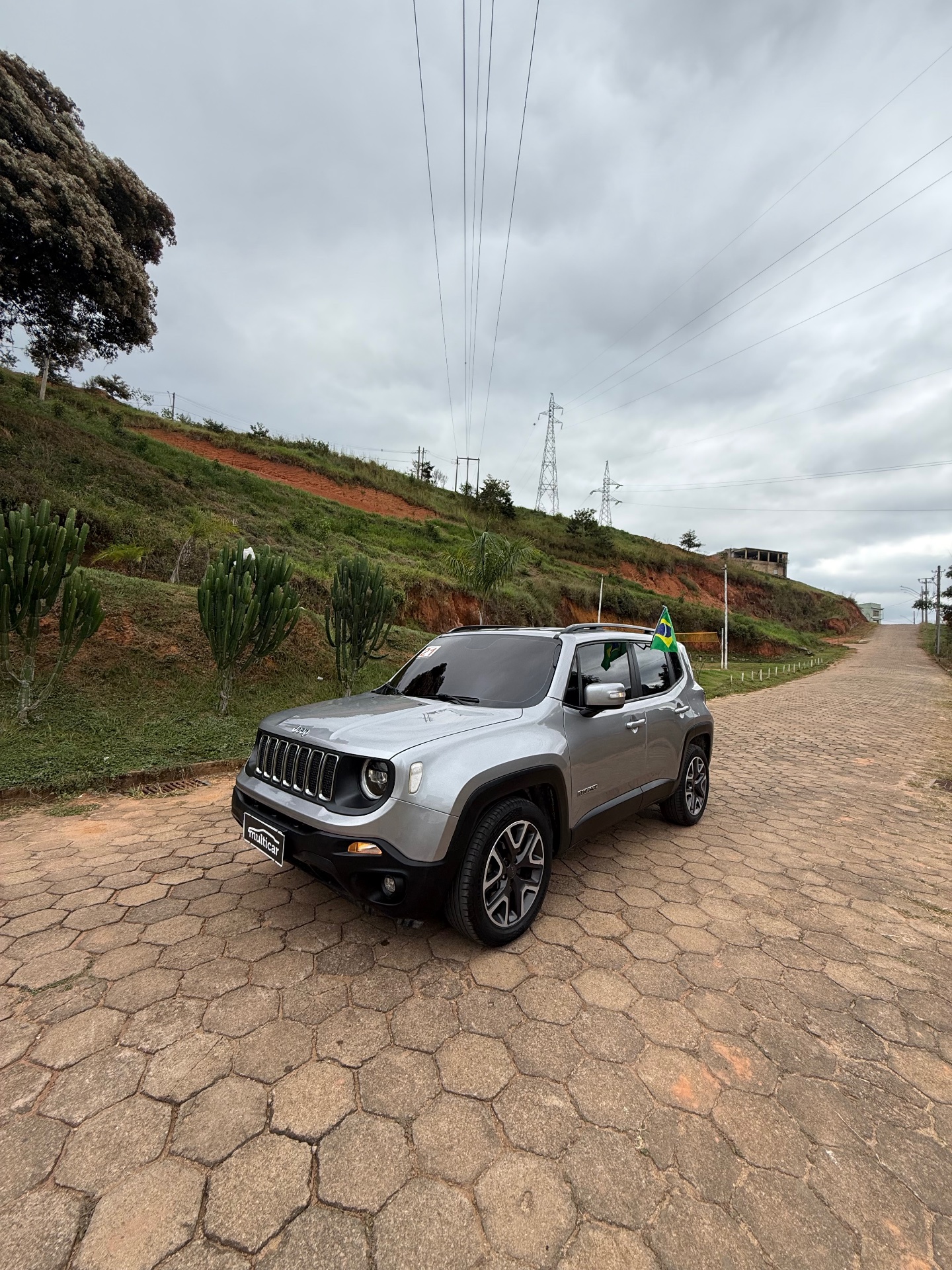 JEEP RENEGADE LONGITUDE 2021 - Foto 1