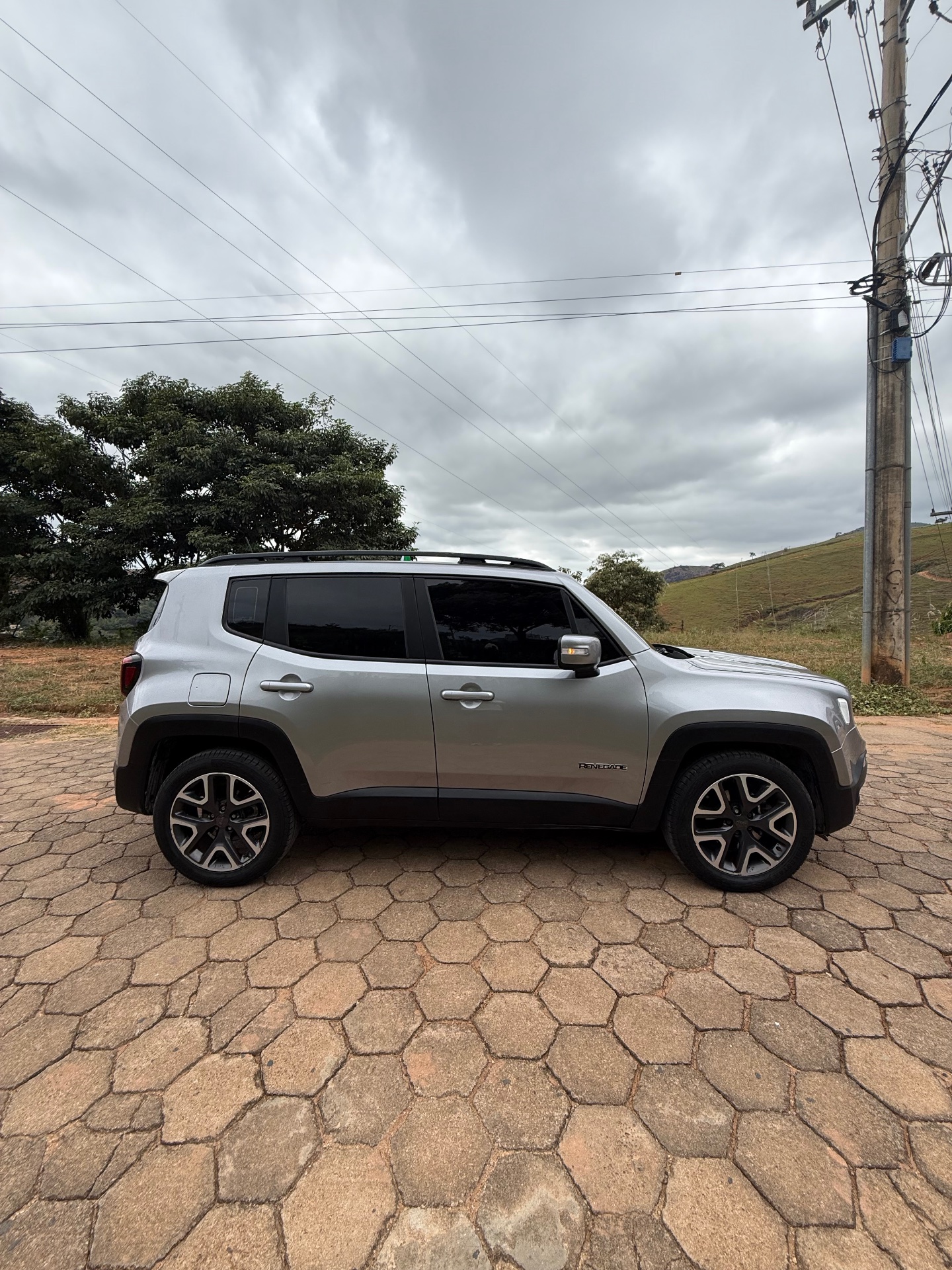 JEEP RENEGADE LONGITUDE 2021 - Foto 6