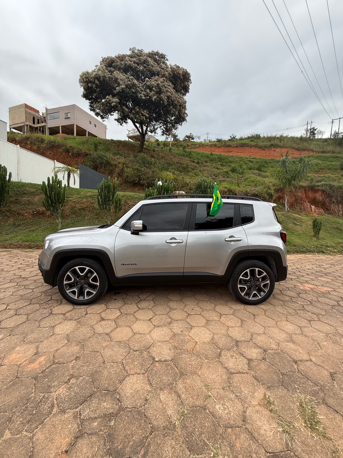 JEEP RENEGADE LONGITUDE 2021 - Foto 17