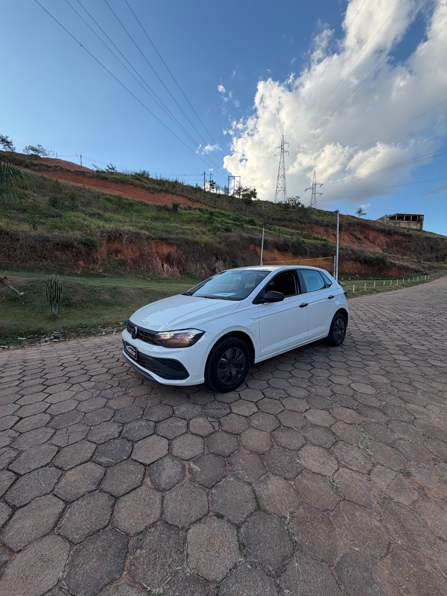 VOLKSWAGEN POLO TRACK 2024 - Foto 1