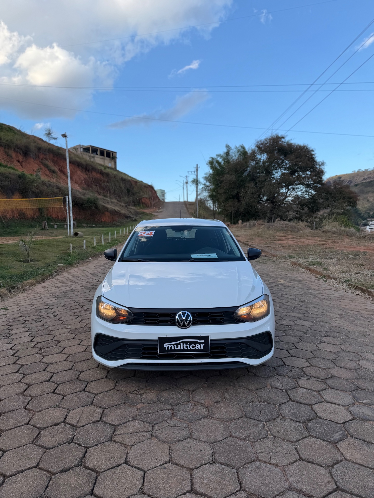 VOLKSWAGEN POLO TRACK 2024 - Foto 3
