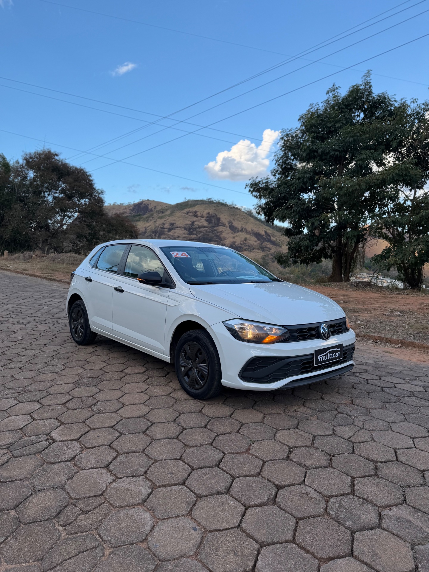 VOLKSWAGEN POLO TRACK 2024 - Foto 4