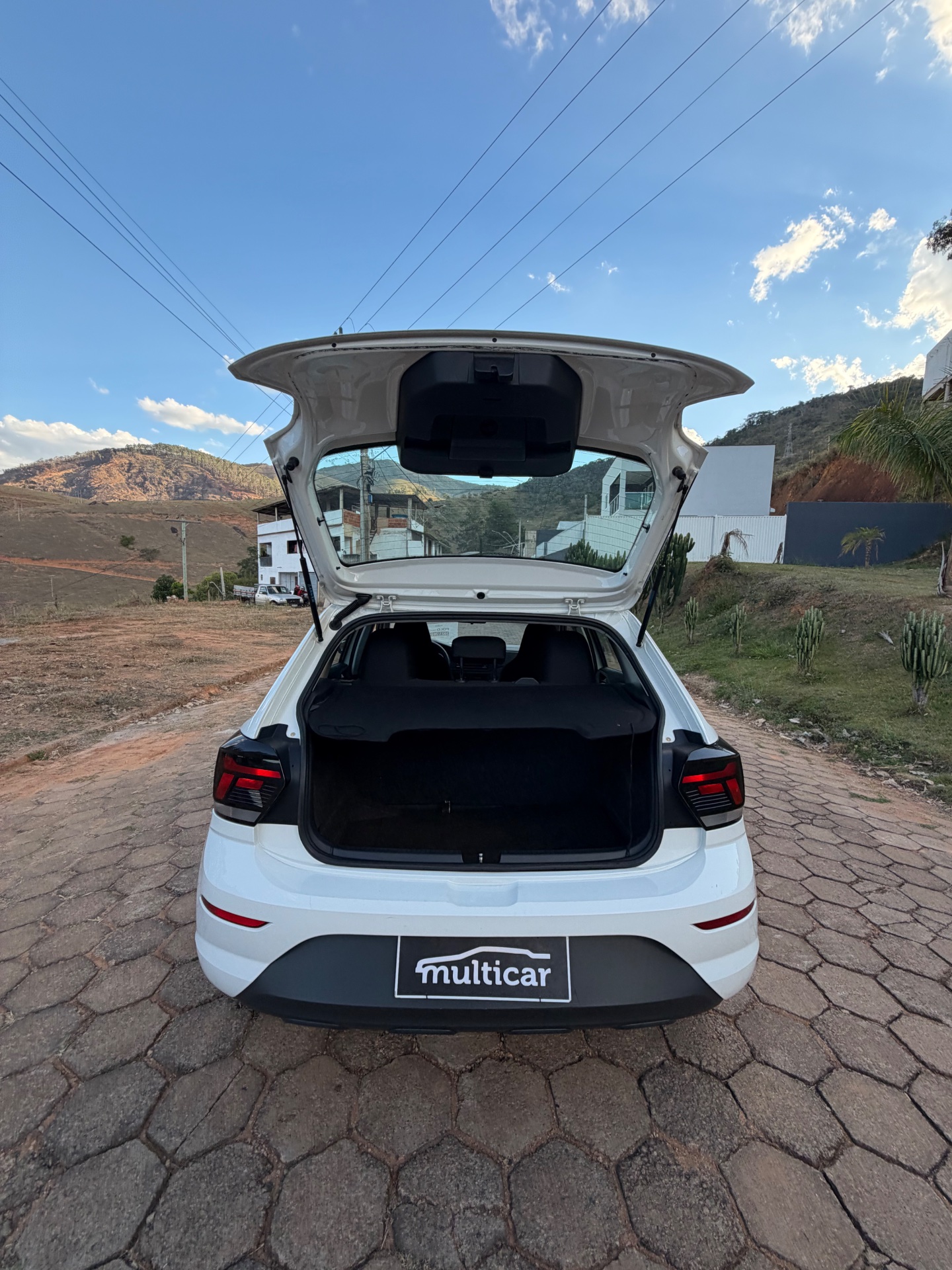 VOLKSWAGEN POLO TRACK 2024 - Foto 11
