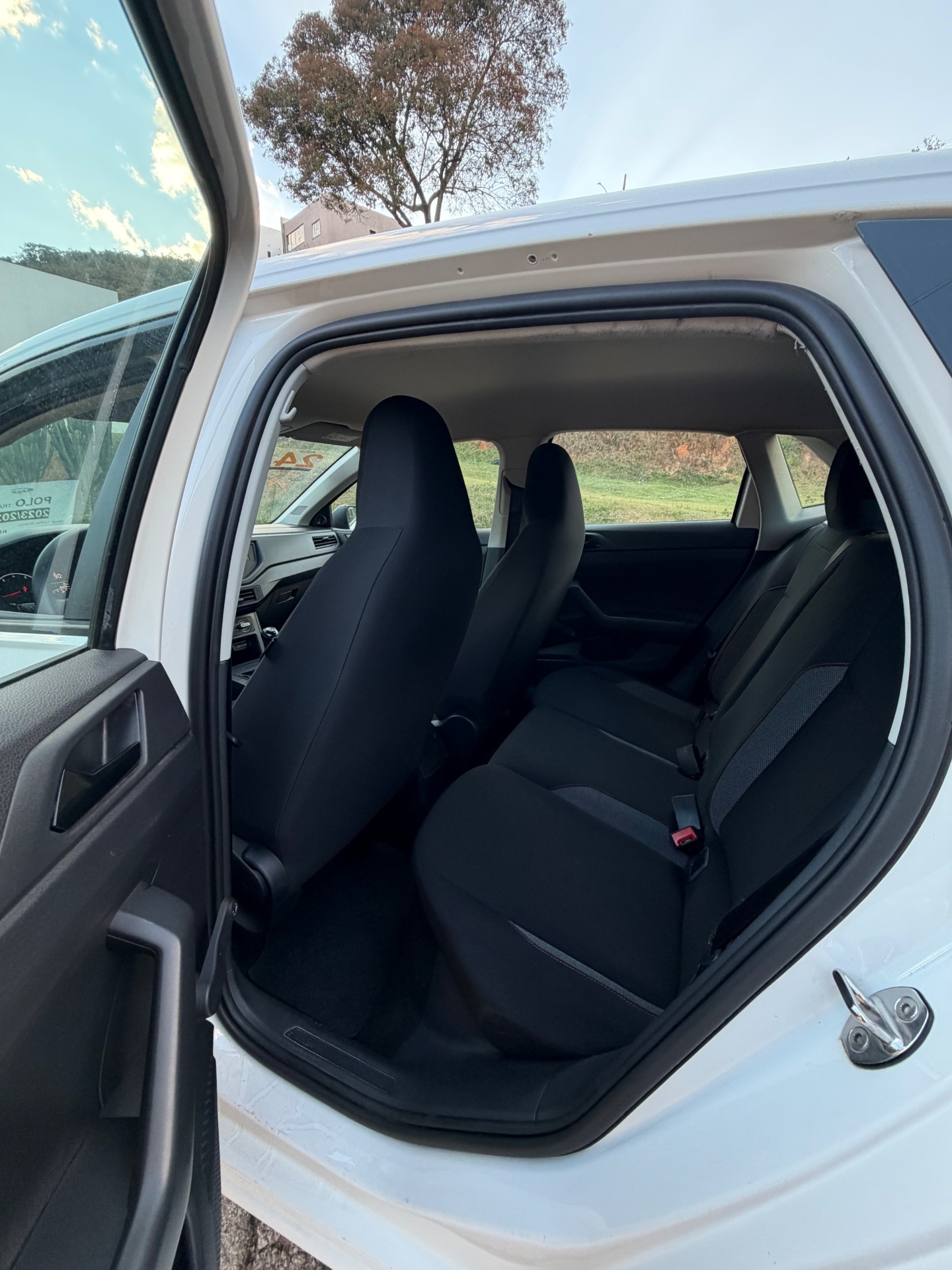 VOLKSWAGEN POLO TRACK 2024 - Foto 14