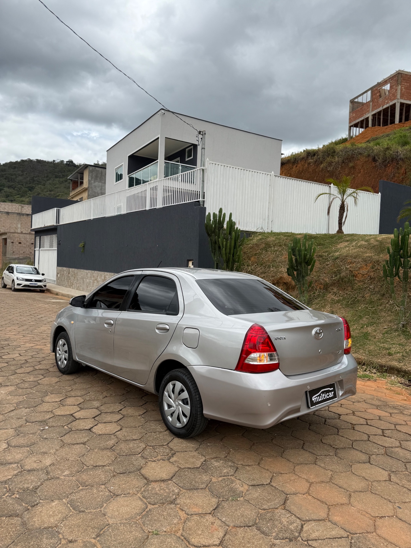 TOYOTA ETIOS SEDAN XS 2018 - Foto 12