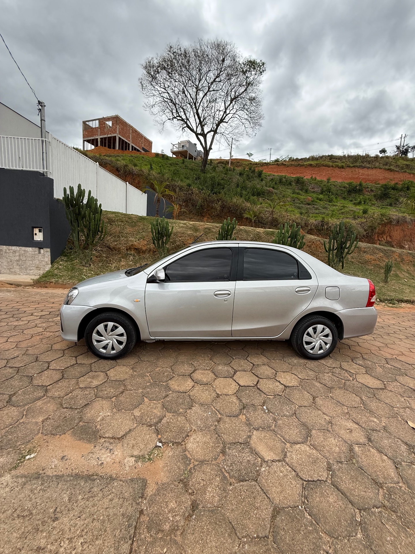 TOYOTA ETIOS SEDAN XS 2018 - Foto 15