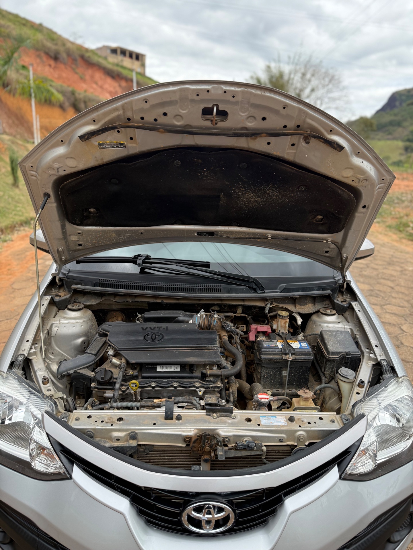 TOYOTA ETIOS SEDAN XS 2018 - Foto 17