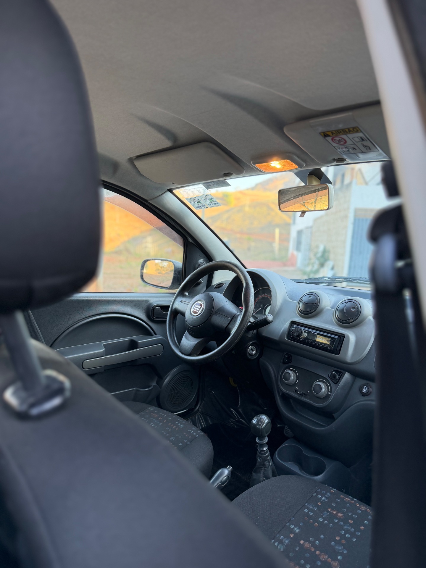 Fiat uno vivace - foto 9