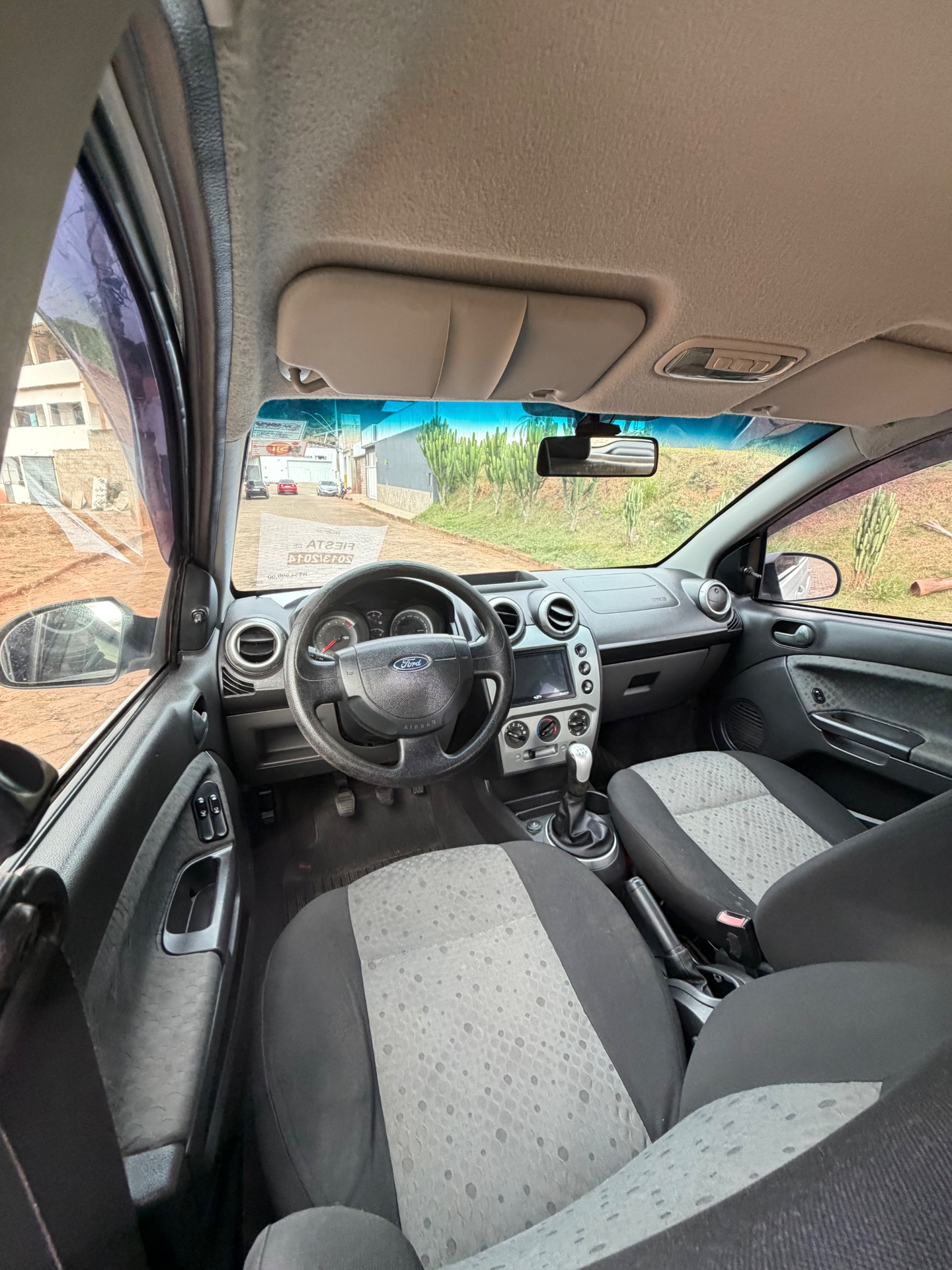 FORD FIESTA SE 2014 - Foto 16
