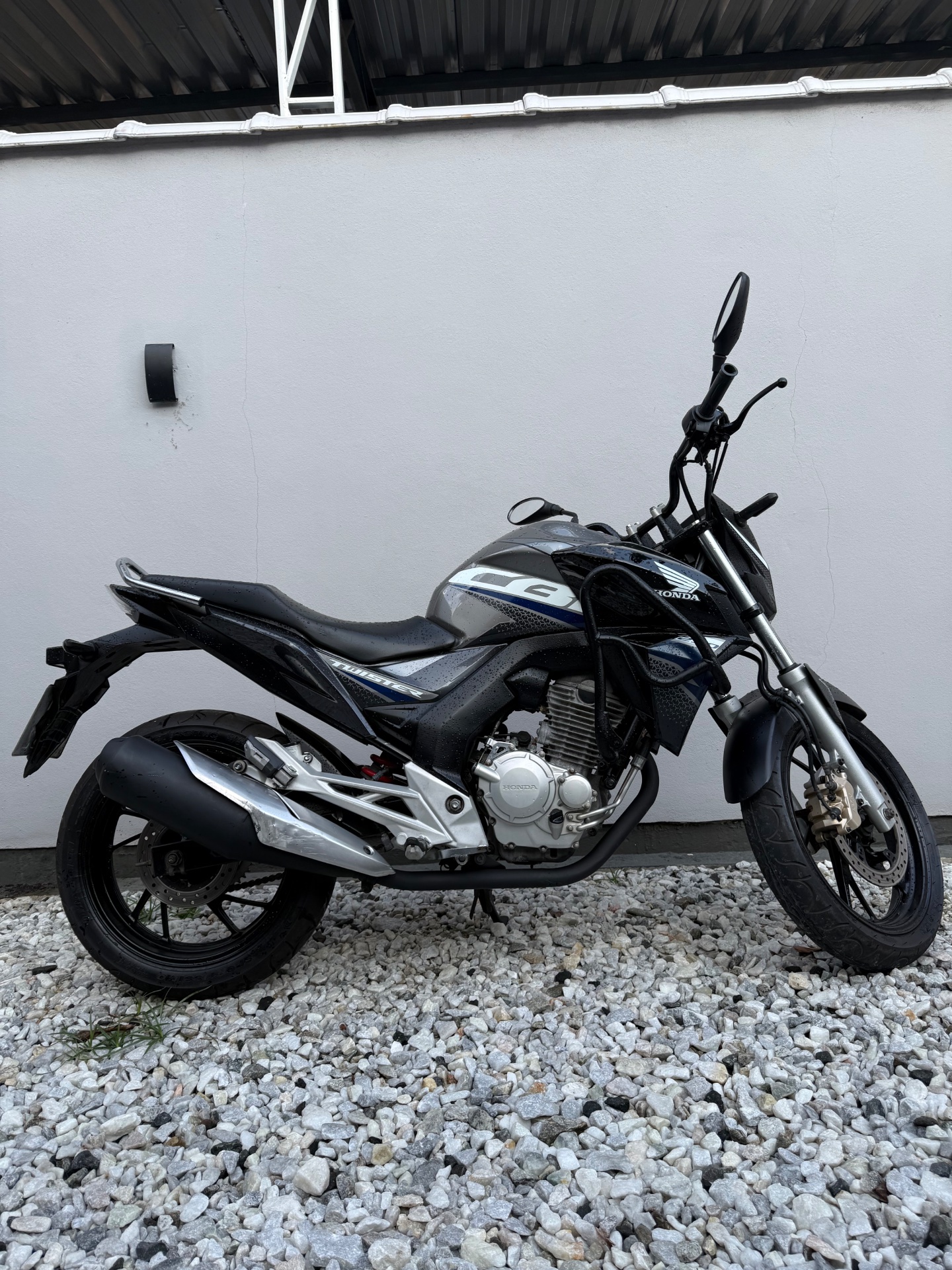 HONDA TWISTER 2020 - Foto 4