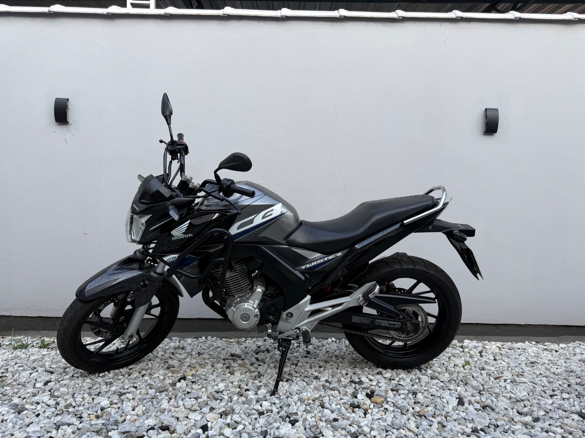 HONDA TWISTER 2020 - Foto 5