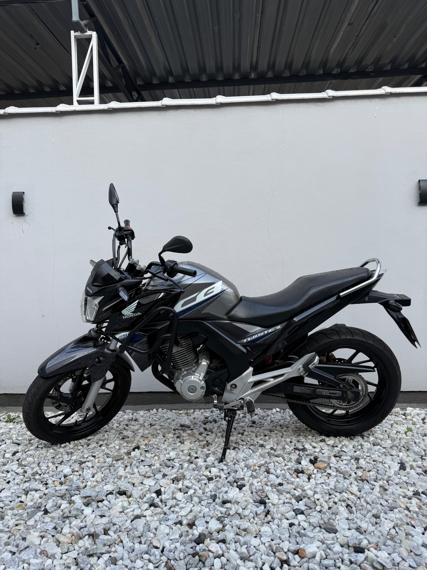 HONDA TWISTER 2020 - Foto 6