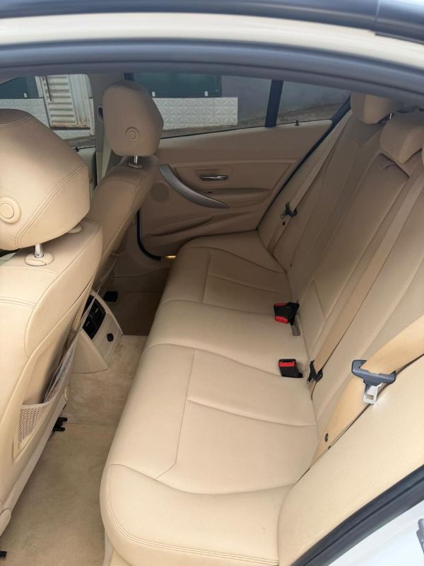 BMW 320I  2014 — foto 5